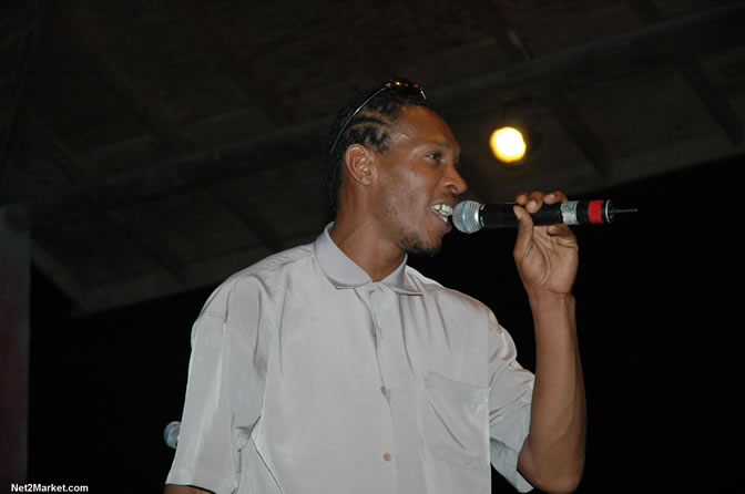 The Messenger, Reggae Super Star - Luciano - Gregory Isaacs - Bobby Dread - Swallow - backed by the Indika Band - Boubon Beach Restaurant, Beach Bar & Oceanfront Accommodations - Negril Travel Guide, Negril Jamaica WI - http://www.negriltravelguide.com - info@negriltravelguide.com...!