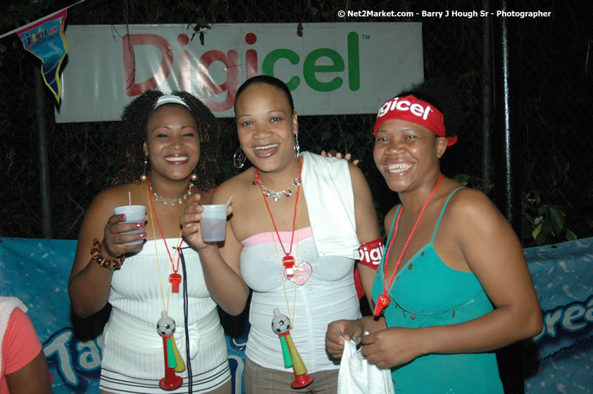 Jamaica Carnival 2007 @ The Jungle, Friday, March 2, 2007, The Jungle, Norman Manley Boulevard, Negril, Westmoreland, Jamaica W.I. - Negril Travel Guide, Negril Jamaica WI - http://www.negriltravelguide.com - info@negriltravelguide.com...!