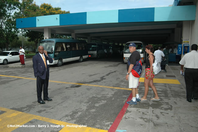 MS Freedom Of The Seas [Royal Caribbean International's - Newest Vessel] Plaques &amp; Keys Ceremony in order to commemorate its first arrival at the Port Montego Bay Photos - Negril Travel Guide, Negril Jamaica WI - http://www.negriltravelguide.com - info@negriltravelguide.com...!