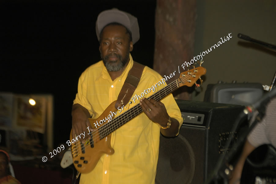  Sanchez - Live in Concert - at the One Love Reggae Concert Series 09/10 @ Negril Escape Resort & Spa - Also Featuring: Timmi Burrell and Justice Merchant- Backing Band Roots Warrior - DJ Gemini - MC Oliver Cargill, Negril Escape Resort & Spa, One Love Drive, West End, Negril, Westmoreland, Jamaica W.I. - Tuesday, November 24, 2009 - Photographs by Net2Market.com - Barry J. Hough Sr, Photographer / Photojournalist - Photos taken with a Nikon D70, D100, or D300 - Negril Travel Guide, Negril Jamaica WI - http://www.negriltravelguide.com - info@negriltravelguide.com...!