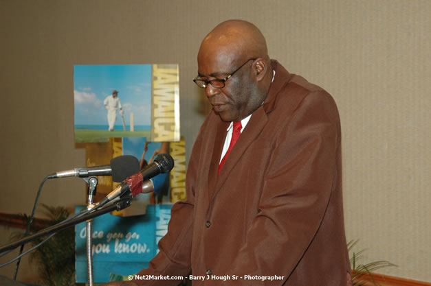 Red Cap Porters Awards - Minister of Tourism, Hon. Edmund Bartlett - Director of Tourism, Basil Smith - Friday, December 14, 2007 - Holiday Inn Sunspree, Montego Bay, Jamaica W.I. - Photographs by Net2Market.com - Barry J. Hough Sr, Photographer - Negril Travel Guide, Negril Jamaica WI - http://www.negriltravelguide.com - info@negriltravelguide.com...!