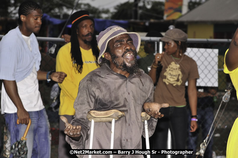 John Holt @ Reggae Sumfest 2008 International Night 2, Catherine Hall, Montego Bay - Saturday, July 19, 2008 - Reggae Sumfest 2008 July 13 - July 19, 2008 - Photographs by Net2Market.com - Barry J. Hough Sr. Photojournalist/Photograper - Photographs taken with a Nikon D300 - Negril Travel Guide, Negril Jamaica WI - http://www.negriltravelguide.com - info@negriltravelguide.com...!