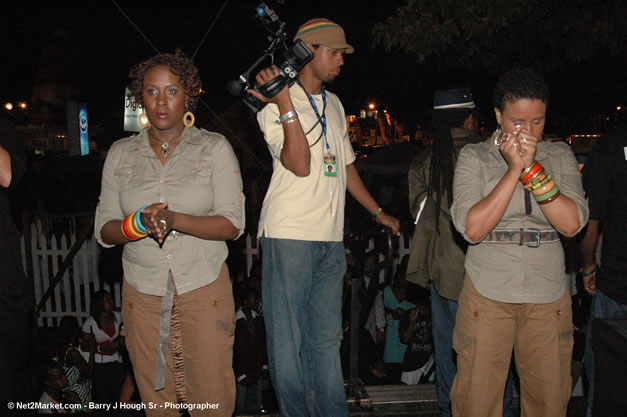 Damian Marley - Red Stripe Reggae Sumfest 2006 - The Summit - Jamaica's Greatest, The World's Best - Saturday, July 22, 2006 - Montego Bay, Jamaica - Negril Travel Guide, Negril Jamaica WI - http://www.negriltravelguide.com - info@negriltravelguide.com...!