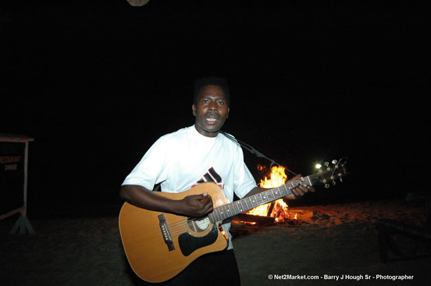 Send Off Party at Travellers Beach Resort - Caribbean Medical Mission, Sunday, October 22, 2006 - Negril Travel Guide, Negril Jamaica WI - http://www.negriltravelguide.com - info@negriltravelguide.com...!