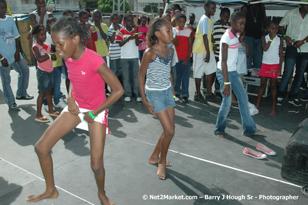 Cross De Harbour @ Lucea Car Park presented by Linkz Entertainment in association with Lucea Chamber of Commerce - Featuring Freddy Mc Gregor, Iley Dread, Mr. Vegas, Lt. Elmo, Champagne, Merital, CC, Brillant, TQ, Mad Dog, Chumps - Lucea, Hanover, Jamaica - Negril Travel Guide.com, Negril Jamaica WI - http://www.negriltravelguide.com - info@negriltravelguide.com...!