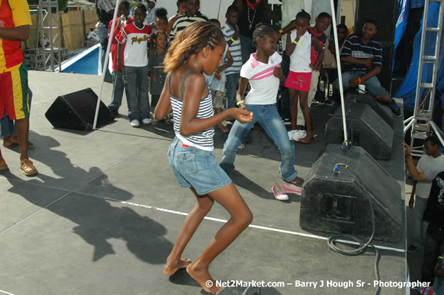 Cross De Harbour @ Lucea Car Park presented by Linkz Entertainment in association with Lucea Chamber of Commerce - Featuring Freddy Mc Gregor, Iley Dread, Mr. Vegas, Lt. Elmo, Champagne, Merital, CC, Brillant, TQ, Mad Dog, Chumps - Lucea, Hanover, Jamaica - Negril Travel Guide.com, Negril Jamaica WI - http://www.negriltravelguide.com - info@negriltravelguide.com...!