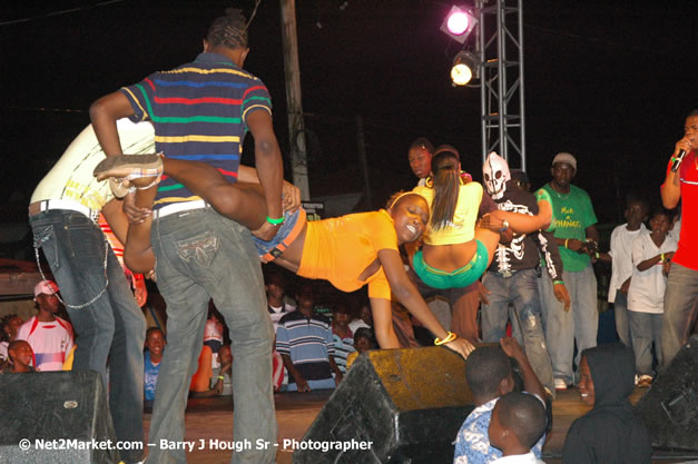 Cross De Harbour @ Lucea Car Park presented by Linkz Entertainment in association with Lucea Chamber of Commerce - Featuring Freddy Mc Gregor, Iley Dread, Mr. Vegas, Lt. Elmo, Champagne, Merital, CC, Brillant, TQ, Mad Dog, Chumps - Lucea, Hanover, Jamaica - Negril Travel Guide.com, Negril Jamaica WI - http://www.negriltravelguide.com - info@negriltravelguide.com...!