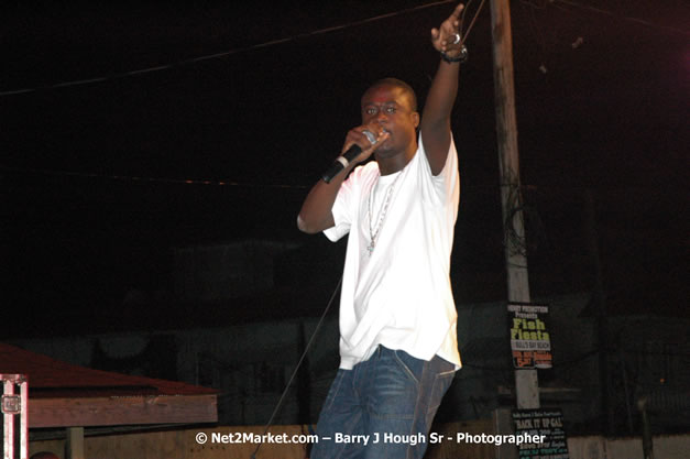 Cross De Harbour @ Lucea Car Park presented by Linkz Entertainment in association with Lucea Chamber of Commerce - Featuring Freddy Mc Gregor, Iley Dread, Mr. Vegas, Lt. Elmo, Champagne, Merital, CC, Brillant, TQ, Mad Dog, Chumps - Lucea, Hanover, Jamaica - Negril Travel Guide.com, Negril Jamaica WI - http://www.negriltravelguide.com - info@negriltravelguide.com...!