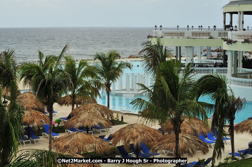 Grand Palladium Resort & Spa [Fiesta] - Host of Hanover Homecoming Foundations Celebrations - Hanover Homecoming Foundation LTD Jamaica - Wherever you roam ... Hanover bids you ... come HOME - Sunday, August 3 to Saturday, August 9, 2008 - Hanover Jamaica - Photographs by Net2Market.com - Barry J. Hough Sr. Photojournalist/Photograper - Photographs taken with a Nikon D300 - Negril Travel Guide, Negril Jamaica WI - http://www.negriltravelguide.com - info@negriltravelguide.com...!