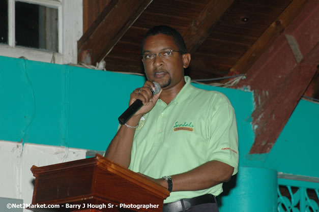 JUTA Tours Negril Chapter Annual Meeting - Clive Gordon Re-Elected as President, May 30, 2007, Negril Hills Golf Course, Sheffield, Westmoreland, Jamaica, W.I.  - Photographs by Net2Market.com - Negril Travel Guide, Negril Jamaica WI - http://www.negriltravelguide.com - info@negriltravelguide.com...!