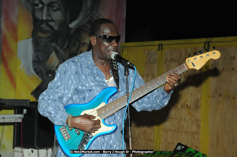 Leroy Sibbles and Gregory Isaacs at Bourbon Beach - Monday, February 11, 2008 - Bourbon Beach, Norman Manley Boulevard, Negril, Westmoreland, Jamaica W.I. - Photographs by Net2Market.com - Barry J. Hough Sr, Photographer - Negril Travel Guide, Negril Jamaica WI - http://www.negriltravelguide.com - info@negriltravelguide.com...!