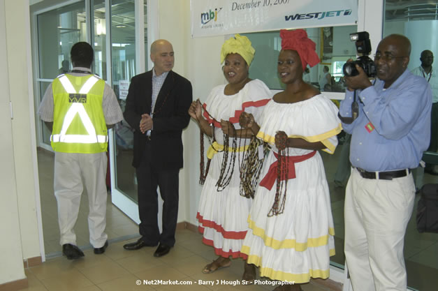 MBJ Airports Limited Welcomes WestJet Airlines - Inaugural Scheduled Service From Toronto Pearsons International Airport - Monday, December 10, 2007 - Sangster International Airport - MBJ Airports Limited, Montego Bay, Jamaica W.I. - Photographs by Net2Market.com - Barry J. Hough Sr, Photographer - Negril Travel Guide, Negril Jamaica WI - http://www.negriltravelguide.com - info@negriltravelguide.com...!