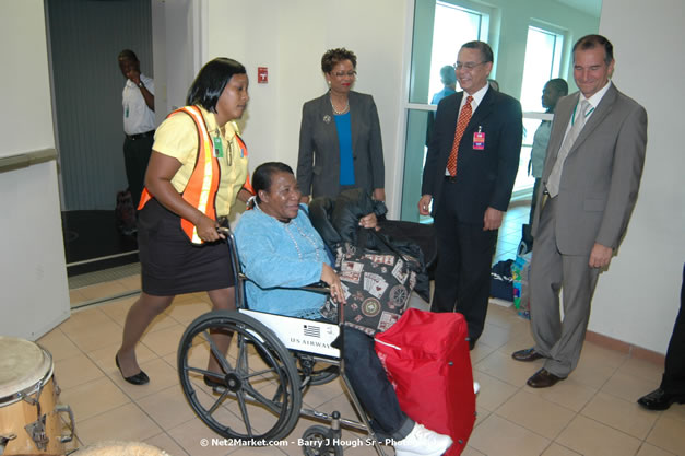 MBJ Airports Limited Welcomes WestJet Airlines - Inaugural Scheduled Service From Toronto Pearsons International Airport - Monday, December 10, 2007 - Sangster International Airport - MBJ Airports Limited, Montego Bay, Jamaica W.I. - Photographs by Net2Market.com - Barry J. Hough Sr, Photographer - Negril Travel Guide, Negril Jamaica WI - http://www.negriltravelguide.com - info@negriltravelguide.com...!