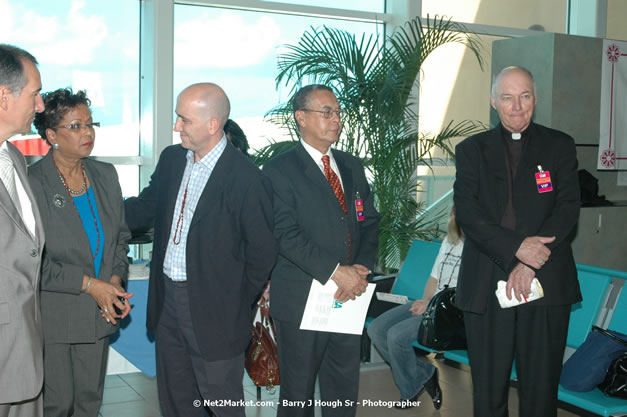 MBJ Airports Limited Welcomes WestJet Airlines - Inaugural Scheduled Service From Toronto Pearsons International Airport - Monday, December 10, 2007 - Sangster International Airport - MBJ Airports Limited, Montego Bay, Jamaica W.I. - Photographs by Net2Market.com - Barry J. Hough Sr, Photographer - Negril Travel Guide, Negril Jamaica WI - http://www.negriltravelguide.com - info@negriltravelguide.com...!