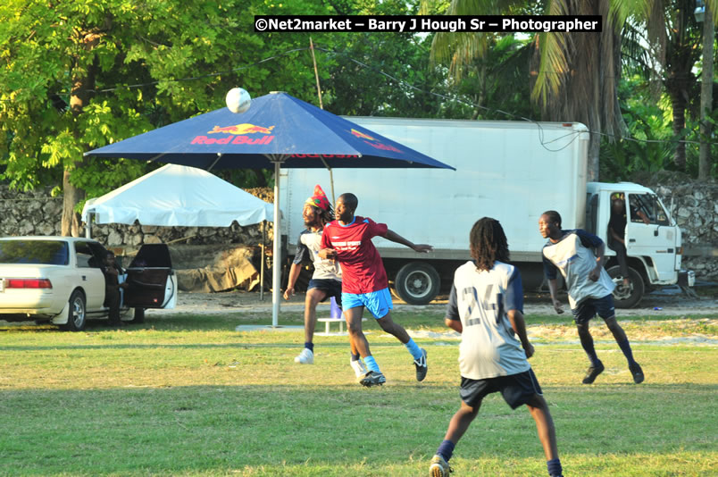 Marley Magic Traffic Jam - Celebrity Football @ Spring Break - Saturday, March 21, 2009 - Also Featuring: Kelley, Capleton, Junior Reid, Spragga Benz, Wayne Marshall, Munga, Romaine Virgo,Embee, Bango Herman, Flava K, Whisky Baggio, Andrew and Wadda Blood, Black Am I, Packa, Venue at Waz Beach, Norman Manley Boulevard, Negril Westmoreland, Jamaica - Saturday, March 21, 2009 - Photographs by Net2Market.com - Barry J. Hough Sr, Photographer/Photojournalist - Negril Travel Guide, Negril Jamaica WI - http://www.negriltravelguide.com - info@negriltravelguide.com...!