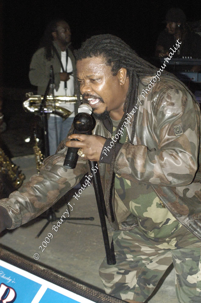  Luciano "Live in Concert" Negril Escape Resort & Spa, Openning Acts: Justice Merchant, and Timmi Burrell, Backing Band: JAH Messenjah, One Love Reggae Summer Series, West End, Negril, Westmoreland, Jamaica W.I. - Tuesday, August 11, 2009 - Photographs by Barry J. Hough Sr. Photojournalist/Photograper - Photographs taken with a Nikon D70, D100, or D300 - Negril Travel Guide, Negril Jamaica WI - http://www.negriltravelguide.com - info@negriltravelguide.com...!