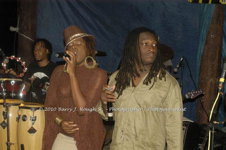 Etana - Live In Concert - One Love Reggae Concert Series 09/10 @ Negril Escape Resort and Spa, December 22, 2009, One Love Drive, West End, Negril, Westmoreland, Jamaica W.I. - Photographs by Net2Market.com - Barry J. Hough Sr, Photographer/Photojournalist - Negril Travel Guide, Negril Jamaica WI - http://www.negriltravelguide.com - info@negriltravelguide.com...!