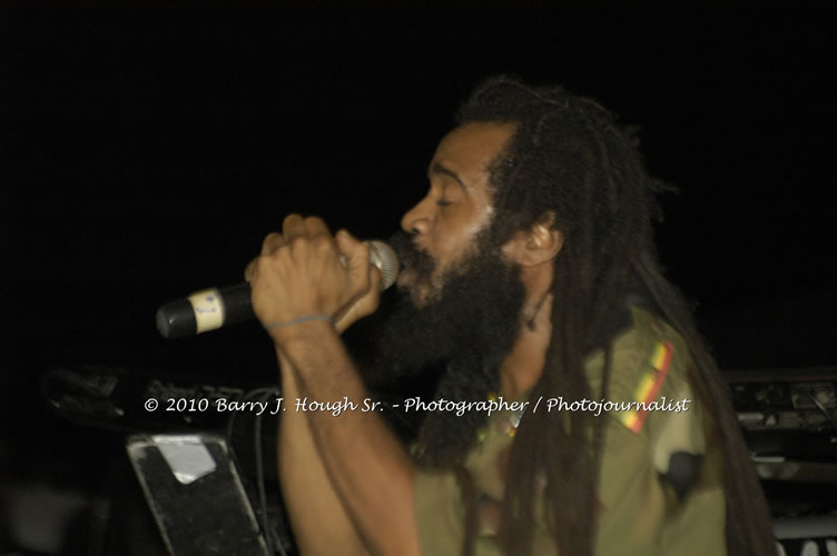 JAH Cure - Live In Concert @ Negril Escape Resort and Spa, December 15, 2009, One Love Drive, West End, Negril, Westmoreland, Jamaica W.I. - Photographs by Net2Market.com - Barry J. Hough Sr, Photographer/Photojournalist - Negril Travel Guide, Negril Jamaica WI - http://www.negriltravelguide.com - info@negriltravelguide.com...!