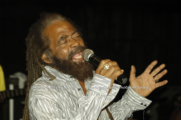 John Holt - Live in Concert - Also featuring Uprising Bank, plus DJ Gemini @ One Love Reggae Concerts Series 09/10 @ Negril Escape Resort & Spa, February 9, 2010, One Love Drive, West End, Negril, Westmoreland, Jamaica W.I. - Photographs by Net2Market.com - Barry J. Hough Sr, Photographer/Photojournalist - The Negril Travel Guide - Negril's and Jamaica's Number One Concert Photography Web Site with over 40,000 Jamaican Concert photographs Published -  Negril Travel Guide, Negril Jamaica WI - http://www.negriltravelguide.com - info@negriltravelguide.com...!