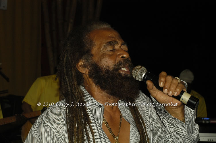 John Holt - Live in Concert - Also featuring Uprising Bank, plus DJ Gemini @ One Love Reggae Concerts Series 09/10 @ Negril Escape Resort & Spa, February 9, 2010, One Love Drive, West End, Negril, Westmoreland, Jamaica W.I. - Photographs by Net2Market.com - Barry J. Hough Sr, Photographer/Photojournalist - The Negril Travel Guide - Negril's and Jamaica's Number One Concert Photography Web Site with over 40,000 Jamaican Concert photographs Published -  Negril Travel Guide, Negril Jamaica WI - http://www.negriltravelguide.com - info@negriltravelguide.com...!