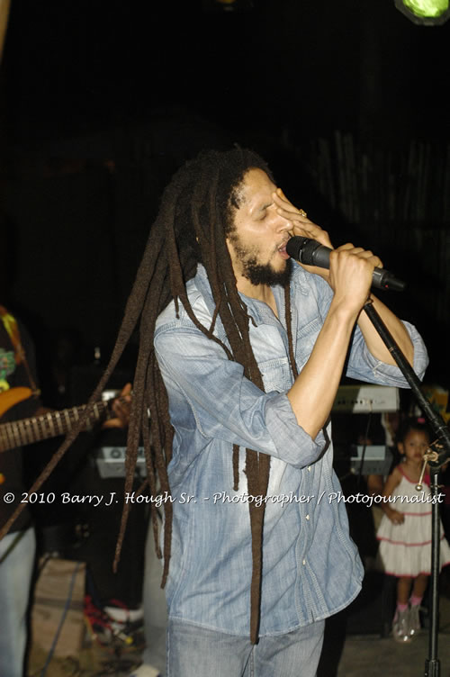 Julian Marley - Grammy Nominee & Son of the Legend Bob Marley - Live in Concert - Also featuring Ras Noble, Power Drill, Iron Head, & Robin Banks - Backing Band Roots Warrior, plus DJ Gemini @ One Love Reggae Concerts Series 09/10 @ Negril Escape Resort & Spa, February 2, 2010, One Love Drive, West End, Negril, Westmoreland, Jamaica W.I. - Photographs by Net2Market.com - Barry J. Hough Sr, Photographer/Photojournalist - The Negril Travel Guide - Negril's and Jamaica's Number One Concert Photography Web Site with over 40,000 Jamaican Concert photographs Published -  Negril Travel Guide, Negril Jamaica WI - http://www.negriltravelguide.com - info@negriltravelguide.com...!