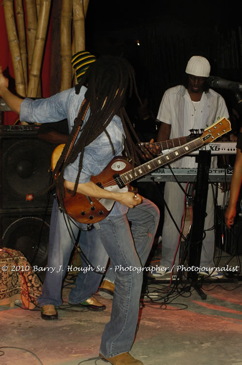 Julian Marley - Grammy Nominee & Son of the Legend Bob Marley - Live in Concert - Also featuring Ras Noble, Power Drill, Iron Head, & Robin Banks - Backing Band Roots Warrior, plus DJ Gemini @ One Love Reggae Concerts Series 09/10 @ Negril Escape Resort & Spa, February 2, 2010, One Love Drive, West End, Negril, Westmoreland, Jamaica W.I. - Photographs by Net2Market.com - Barry J. Hough Sr, Photographer/Photojournalist - The Negril Travel Guide - Negril's and Jamaica's Number One Concert Photography Web Site with over 40,000 Jamaican Concert photographs Published -  Negril Travel Guide, Negril Jamaica WI - http://www.negriltravelguide.com - info@negriltravelguide.com...!