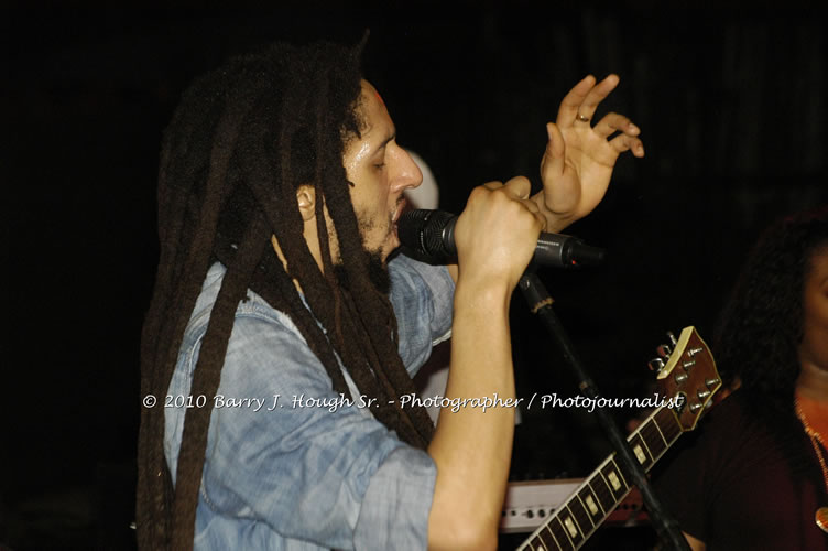 Julian Marley - Grammy Nominee & Son of the Legend Bob Marley - Live in Concert - Also featuring Ras Noble, Power Drill, Iron Head, & Robin Banks - Backing Band Roots Warrior, plus DJ Gemini @ One Love Reggae Concerts Series 09/10 @ Negril Escape Resort & Spa, February 2, 2010, One Love Drive, West End, Negril, Westmoreland, Jamaica W.I. - Photographs by Net2Market.com - Barry J. Hough Sr, Photographer/Photojournalist - The Negril Travel Guide - Negril's and Jamaica's Number One Concert Photography Web Site with over 40,000 Jamaican Concert photographs Published -  Negril Travel Guide, Negril Jamaica WI - http://www.negriltravelguide.com - info@negriltravelguide.com...!