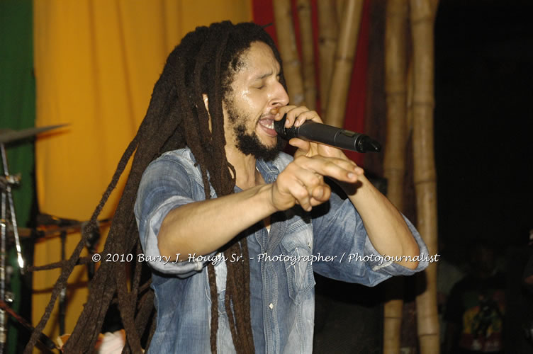 Julian Marley - Grammy Nominee & Son of the Legend Bob Marley - Live in Concert - Also featuring Ras Noble, Power Drill, Iron Head, & Robin Banks - Backing Band Roots Warrior, plus DJ Gemini @ One Love Reggae Concerts Series 09/10 @ Negril Escape Resort & Spa, February 2, 2010, One Love Drive, West End, Negril, Westmoreland, Jamaica W.I. - Photographs by Net2Market.com - Barry J. Hough Sr, Photographer/Photojournalist - The Negril Travel Guide - Negril's and Jamaica's Number One Concert Photography Web Site with over 40,000 Jamaican Concert photographs Published -  Negril Travel Guide, Negril Jamaica WI - http://www.negriltravelguide.com - info@negriltravelguide.com...!