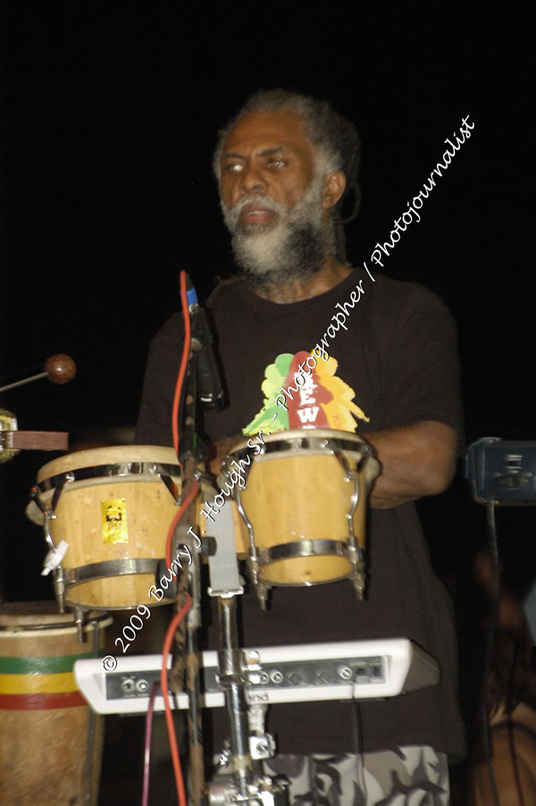  Tarrus Riley - Live in Concert - at the One Love Reggae Concert Series 09/10 @ Negril Escape Resort & Spa - Also Featuring: Mistic Bowie, Monday Justice, Cash, Dean Frazier - DJ Gemini - MC Oliver Cargill, Negril Escape Resort & Spa, One Love Drive, West End, Negril, Westmoreland, Jamaica W.I. - Tuesday, November 17, 2009 - Photographs by Net2Market.com - Barry J. Hough Sr, Photographer / Photojournalist - Photos taken with a Nikon D70, D100, or D300 - Negril Travel Guide, Negril Jamaica WI - http://www.negriltravelguide.com - info@negriltravelguide.com...!