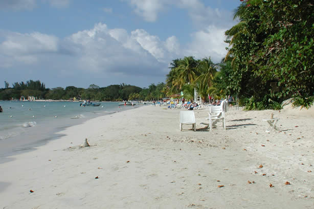 A Photo Walk along Negril's Famous Seven Mile Beach - Negril Travel Guide, Negril Jamaica WI - http://www.negriltravelguide.com - info@negriltravelguide.com...!