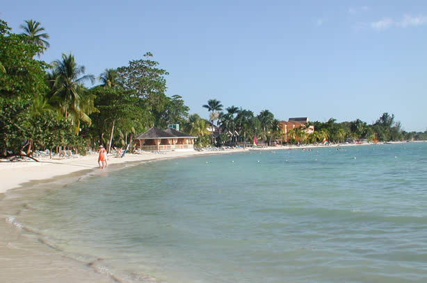 A Photo Walk along Negril's Famous Seven Mile Beach - Negril Travel Guide, Negril Jamaica WI - http://www.negriltravelguide.com - info@negriltravelguide.com...!