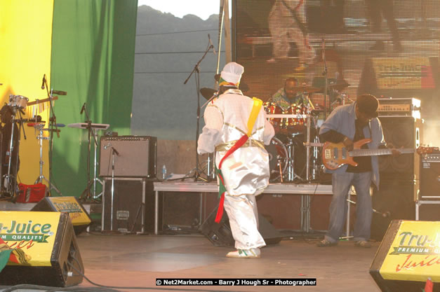 Capleton at Tru-Juice Rebel Salute 2008 - The 15th staging of Tru-Juice Rebel Salute, Saturday, January 12, 2008, Port Kaiser Sports Club, St. Elizabeth, Jamaica W.I. - Photographs by Net2Market.com - Barry J. Hough Sr, Photographer - Negril Travel Guide, Negril Jamaica WI - http://www.negriltravelguide.com - info@negriltravelguide.com...!