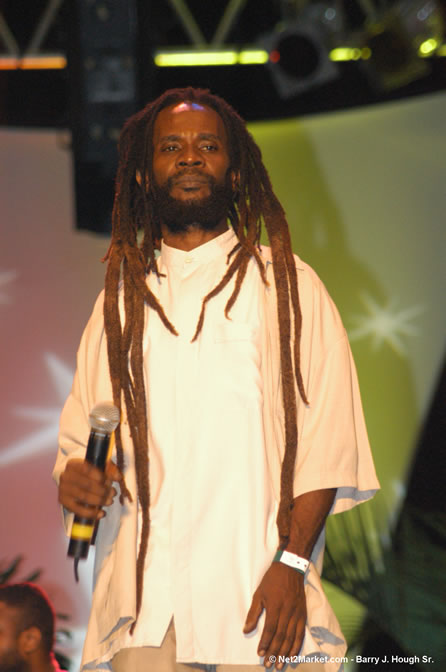 Chokey Taylor - Red Stripe Reggae Sumfest 2005 - International Night - July 22th, 2005 - Negril Travel Guide, Negril Jamaica WI - http://www.negriltravelguide.com - info@negriltravelguide.com...!