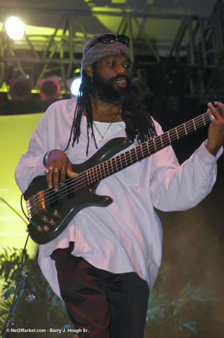 Prophecy - Red Stripe Reggae Sumfest 2005 - International Night - July 22th, 2005 - Negril Travel Guide, Negril Jamaica WI - http://www.negriltravelguide.com - info@negriltravelguide.com...!