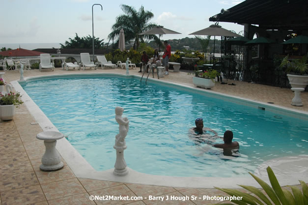 LL Cool J - Shaggy - Press Conference @ Richmond Hill Inn, Montego Bay - Red Stripe Reggae Sumfest at Catherine Hall, Montego Bay, St James, Jamaica W.I. - Negril Travel Guide.com, Negril Jamaica WI - http://www.negriltravelguide.com - info@negriltravelguide.com...!