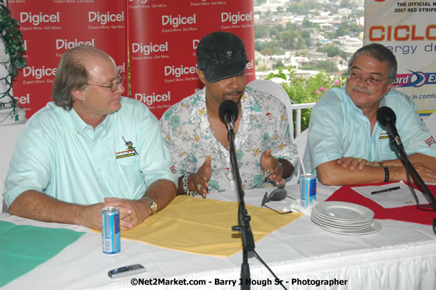 LL Cool J - Shaggy - Press Conference @ Richmond Hill Inn, Montego Bay - Red Stripe Reggae Sumfest at Catherine Hall, Montego Bay, St James, Jamaica W.I. - Negril Travel Guide.com, Negril Jamaica WI - http://www.negriltravelguide.com - info@negriltravelguide.com...!