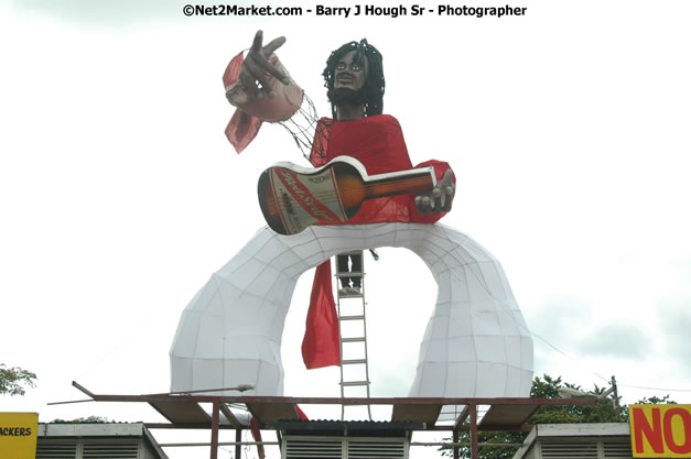 Venue Under Construction - Wednesday, July 18, 2007 - Red Stripe Reggae Sumfest at Catherine Hall, Montego Bay, St Jamaica, Jamaica W.I. - Negril Travel Guide.com, Negril Jamaica WI - http://www.negriltravelguide.com - info@negriltravelguide.com...!