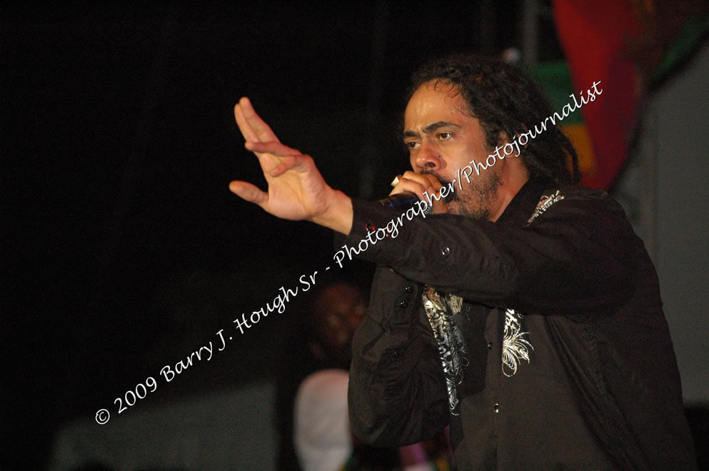 Damian 'Jr. Gong' Marley & NAS @ Reggae Sumfest 2009 - International Night 2 - Reggae Sumfest 2009,Catherine Hall, Montego Bay, St. James, Jamaica W.I. - Saturday, July 25, 2009 - Reggae Sumfest 2009, July 19 - 25, 2009 - Photographs by Net2Market.com - Barry J. Hough Sr. Photojournalist/Photograper - Photographs taken with a Nikon D70, D100, or D300 - Negril Travel Guide, Negril Jamaica WI - http://www.negriltravelguide.com - info@negriltravelguide.com...!