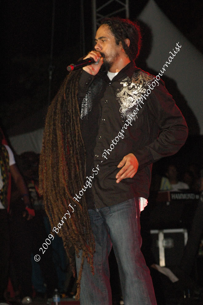 Damian 'Jr. Gong' Marley & NAS @ Reggae Sumfest 2009 - International Night 2 - Reggae Sumfest 2009,Catherine Hall, Montego Bay, St. James, Jamaica W.I. - Saturday, July 25, 2009 - Reggae Sumfest 2009, July 19 - 25, 2009 - Photographs by Net2Market.com - Barry J. Hough Sr. Photojournalist/Photograper - Photographs taken with a Nikon D70, D100, or D300 - Negril Travel Guide, Negril Jamaica WI - http://www.negriltravelguide.com - info@negriltravelguide.com...!