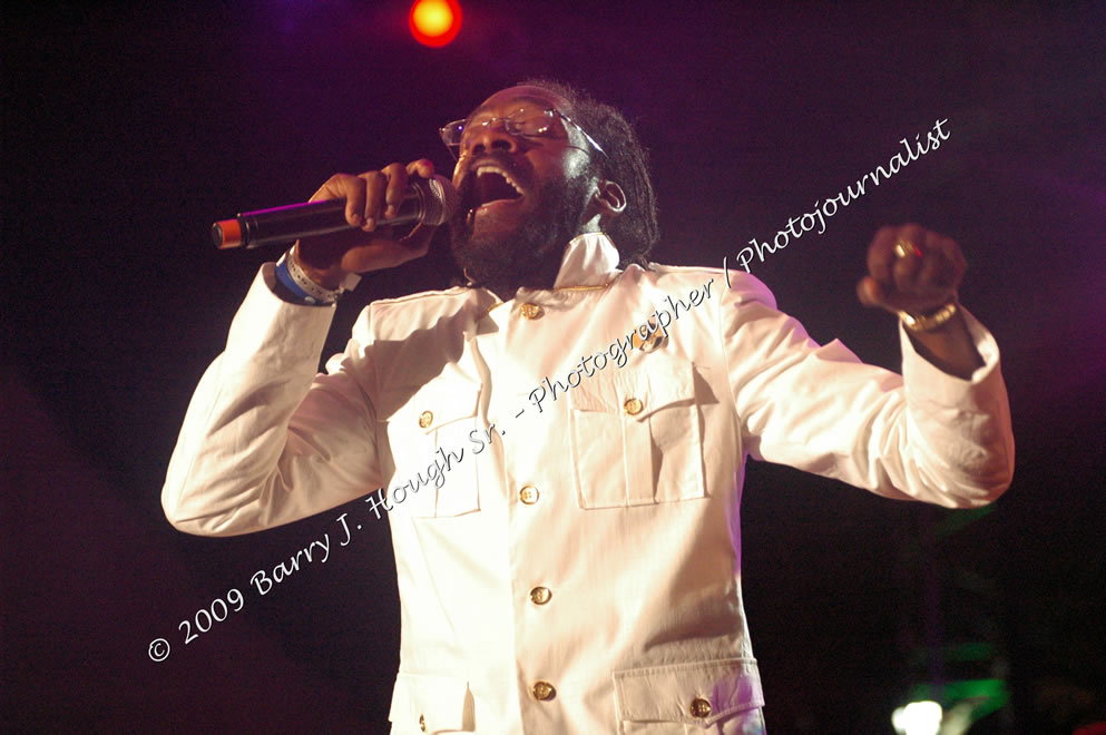 Tarrus Riley @ Reggae Sumfest 2009 - International Night 2 - Reggae Sumfest 2009,Catherine Hall, Montego Bay, St. James, Jamaica W.I. - Saturday, July 25, 2009 - Reggae Sumfest 2009, July 19 - 25, 2009 - Photographs by Net2Market.com - Barry J. Hough Sr. Photojournalist/Photograper - Photographs taken with a Nikon D70, D100, or D300 - Negril Travel Guide, Negril Jamaica WI - http://www.negriltravelguide.com - info@negriltravelguide.com...!