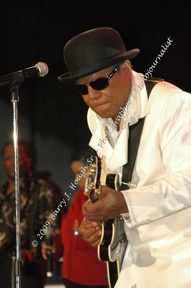 Tito Jackson @ Reggae Sumfest 2009 - International Night 2 - Tito Jackson, brother of the late King of Pop Michael Jackson performed live at Reggae Sumfest 2009. Reggae Sumfest 2009,Catherine Hall, Montego Bay, St. James, Jamaica W.I. - Saturday, July 25, 2009 - Reggae Sumfest 2009, July 19 - 25, 2009 - Photographs by Net2Market.com - Barry J. Hough Sr. Photojournalist/Photograper - Photographs taken with a Nikon D70, D100, or D300 - Negril Travel Guide, Negril Jamaica WI - http://www.negriltravelguide.com - info@negriltravelguide.com...!