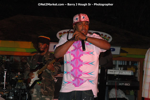 Tarrus Riley, Jimmy Riley, and Dwayne Stephensen - Money Cologne Promotions in association with "British Link Up" presents Summer Jam featuring She's Royal Tarrus Riley & Jimmy Riley - Plus Ras Slick, Sham Dawg, and Whiskey Bagio @ Roots Bamboo, Norman Manley Boulevard, Negril, Jamaica W.I. - Backed up Dean Fraser & The Hurricanne Band - MC Barry G and Rev. BB - July 25, 2007 - Negril Travel Guide.com, Negril Jamaica WI - http://www.negriltravelguide.com - info@negriltravelguide.com...!