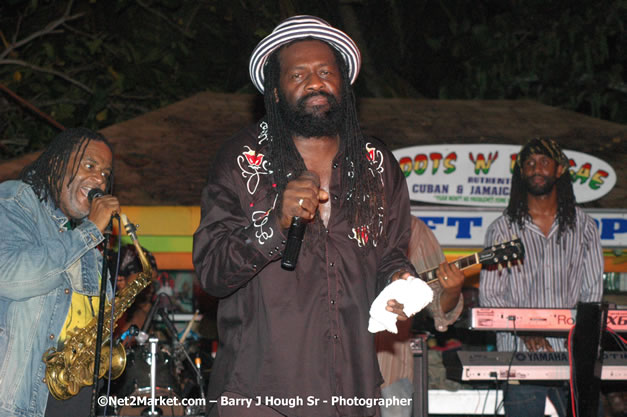 Tarrus Riley, Jimmy Riley, and Dwayne Stephensen - Money Cologne Promotions in association with "British Link Up" presents Summer Jam featuring She's Royal Tarrus Riley & Jimmy Riley - Plus Ras Slick, Sham Dawg, and Whiskey Bagio @ Roots Bamboo, Norman Manley Boulevard, Negril, Jamaica W.I. - Backed up Dean Fraser & The Hurricanne Band - MC Barry G and Rev. BB - July 25, 2007 - Negril Travel Guide.com, Negril Jamaica WI - http://www.negriltravelguide.com - info@negriltravelguide.com...!