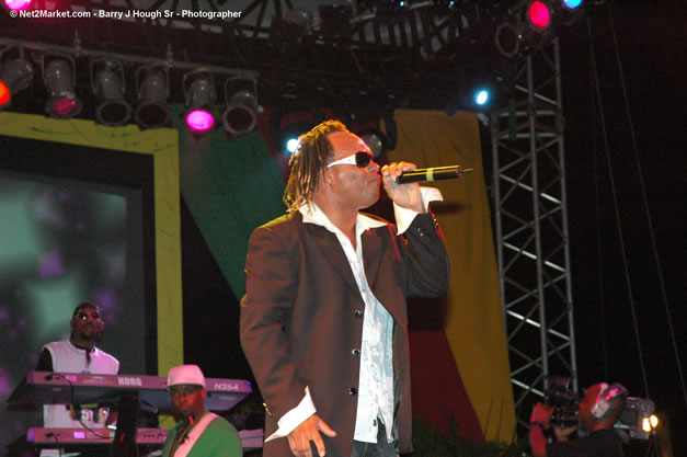 Noddy Virtue - Ignition - The Internation Fire Blazes - Friday, July 21, 2006 - Montego Bay, Jamaica - Negril Travel Guide, Negril Jamaica WI - http://www.negriltravelguide.com - info@negriltravelguide.com...!