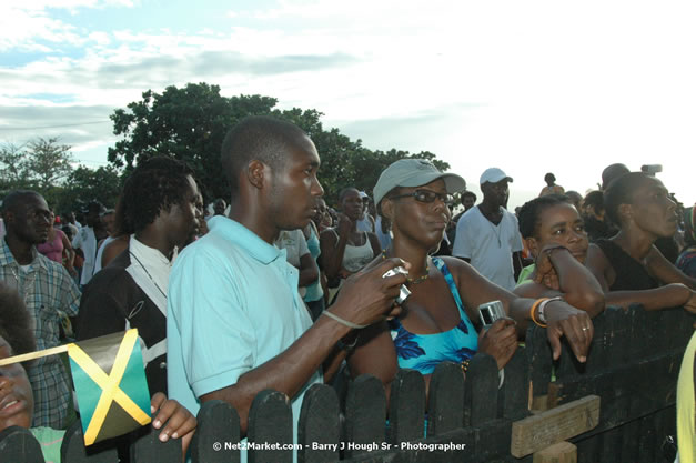 The Ministry of Toursim Luncheon & The Jamaica Tourist Board present Tourism Awareness Concert in Commemoraton of the Start of the 07/08 Winter Tourist Season - Guest Performers: Third World, Tessane Chin, Etana, Assassin, One Third, Christopher Martin, Gumption Band - Saturday, December 15, 2007 - Old Hospital Site, on the Hip Strip, Montego Bay, Jamaica W.I. - Photographs by Net2Market.com - Barry J. Hough Sr, Photographer - Negril Travel Guide, Negril Jamaica WI - http://www.negriltravelguide.com - info@negriltravelguide.com...!