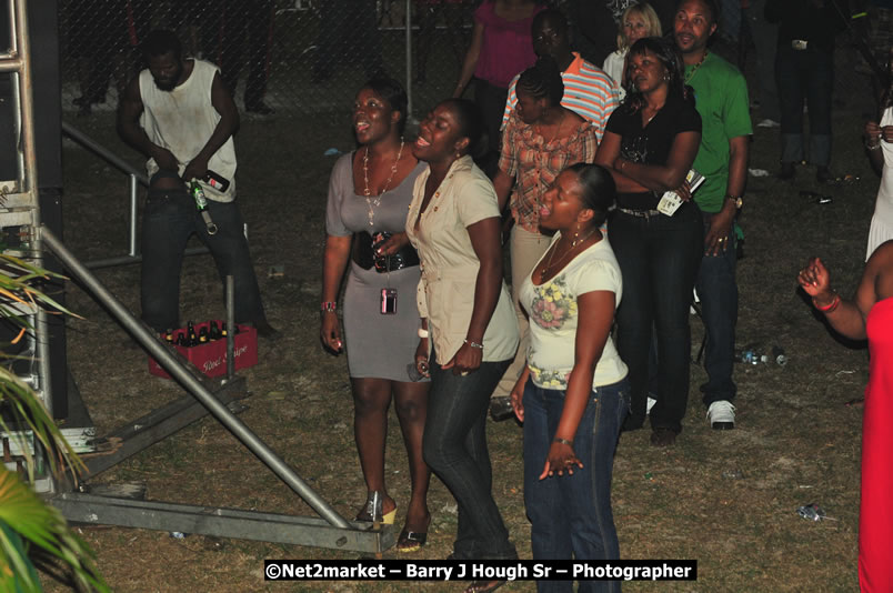 Coco T @ Unite The People An International Reggae Fest, Featuring: Beres Hammond, Coco T, Queen Ifrica, Khalil, Cameal Davis, Iley Dread, Rochelle, Geoffrey Star, Ras Penco, Kool DeLoy, Otis Gayle, J.McKay, Tiney Winey, Venue at Norman Manley Boulevard, Negril, Westmoreland, Jamaica - Saturday, April 4, 2009 - Photographs by Net2Market.com - Barry J. Hough Sr, Photographer/Photojournalist - Negril Travel Guide, Negril Jamaica WI - http://www.negriltravelguide.com - info@negriltravelguide.com...!