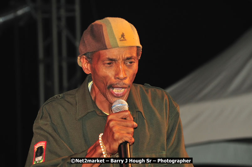 Unite The People An International Reggae Fest, Featuring: Beres Hammond, Coco T, Queen Ifrica, Khalil, Cameal Davis, Iley Dread, Rochelle, Geoffrey Star, Ras Penco, Kool DeLoy, Otis Gayle, J.McKay, Tiney Winey, Venue at Norman Manley Boulevard, Negril, Westmoreland, Jamaica - Saturday, April 4, 2009 - Photographs by Net2Market.com - Barry J. Hough Sr, Photographer/Photojournalist - Negril Travel Guide, Negril Jamaica WI - http://www.negriltravelguide.com - info@negriltravelguide.com...!