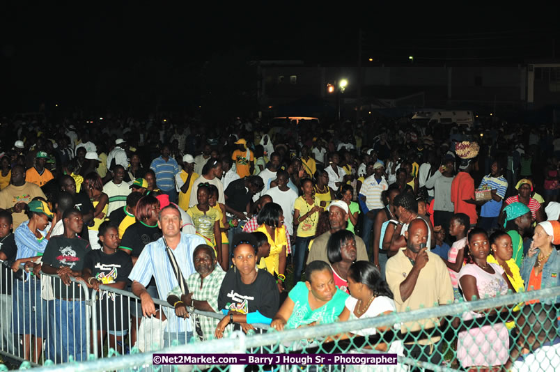 Usain Bolt of Jamaica - The Fastest Man In The World  - Usain Bolt Homecoming Celebrations Concert at the William Knibb High School Play Field, Trelawny - Ice, Ding Dong, Ravers Clavers, D'Angel, Voicemail, RDX and Dancers, Wayne Marshall, Tammi Chynn, Bugle, Nero, Tanya Stephens, Richie Spice, Kip Rich,and Shaggy - Photographs by Net2Market.com - Barry J. Hough Sr. Photojournalist/Photograper - Photographs taken with a Nikon D300 - Negril Travel Guide, Negril Jamaica WI - http://www.negriltravelguide.com - info@negriltravelguide.com...!